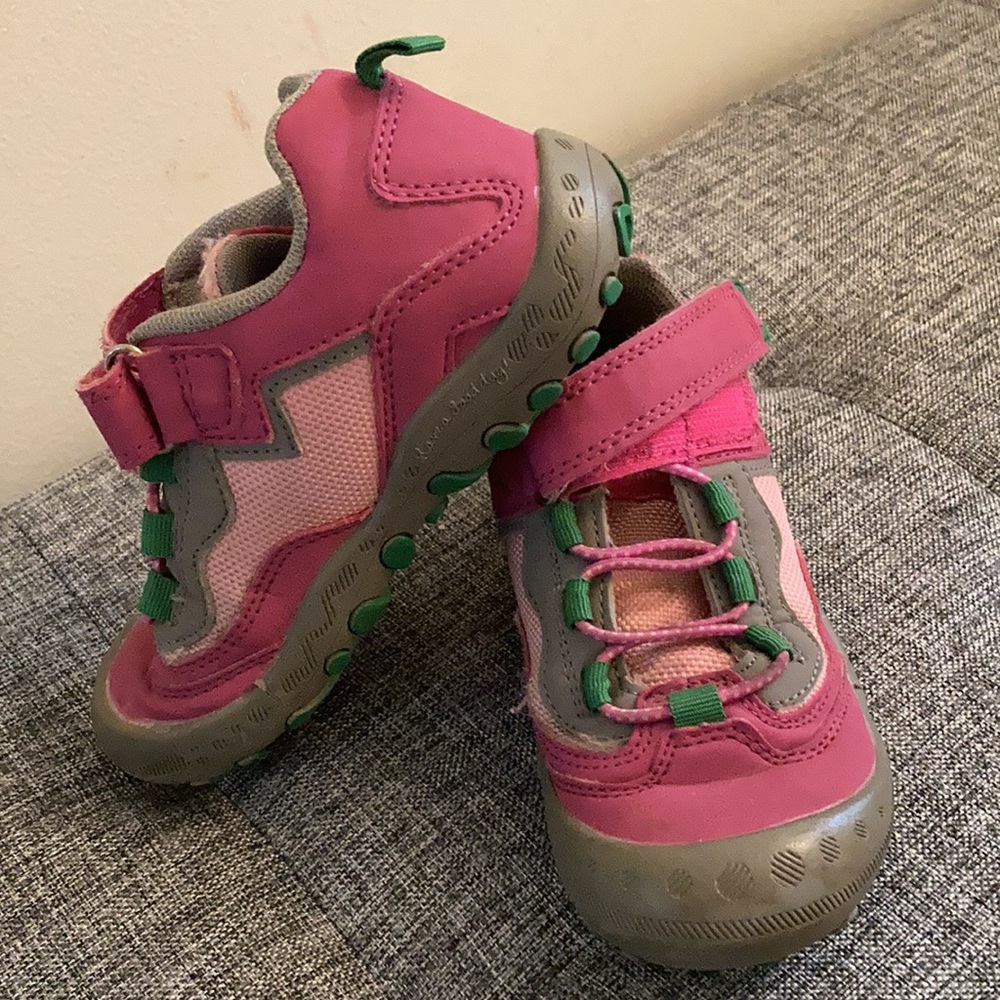 Mishansha size 28 toddler girl closed toe sneaker